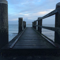 Brücke am Hafenstrand von Wyk